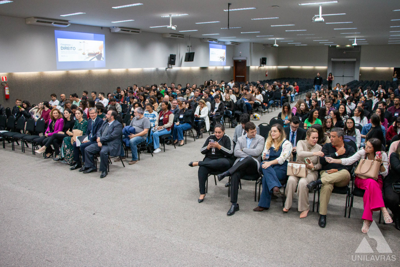 GEDH representou curso Direito em Congresso da UFMG - Unilavras