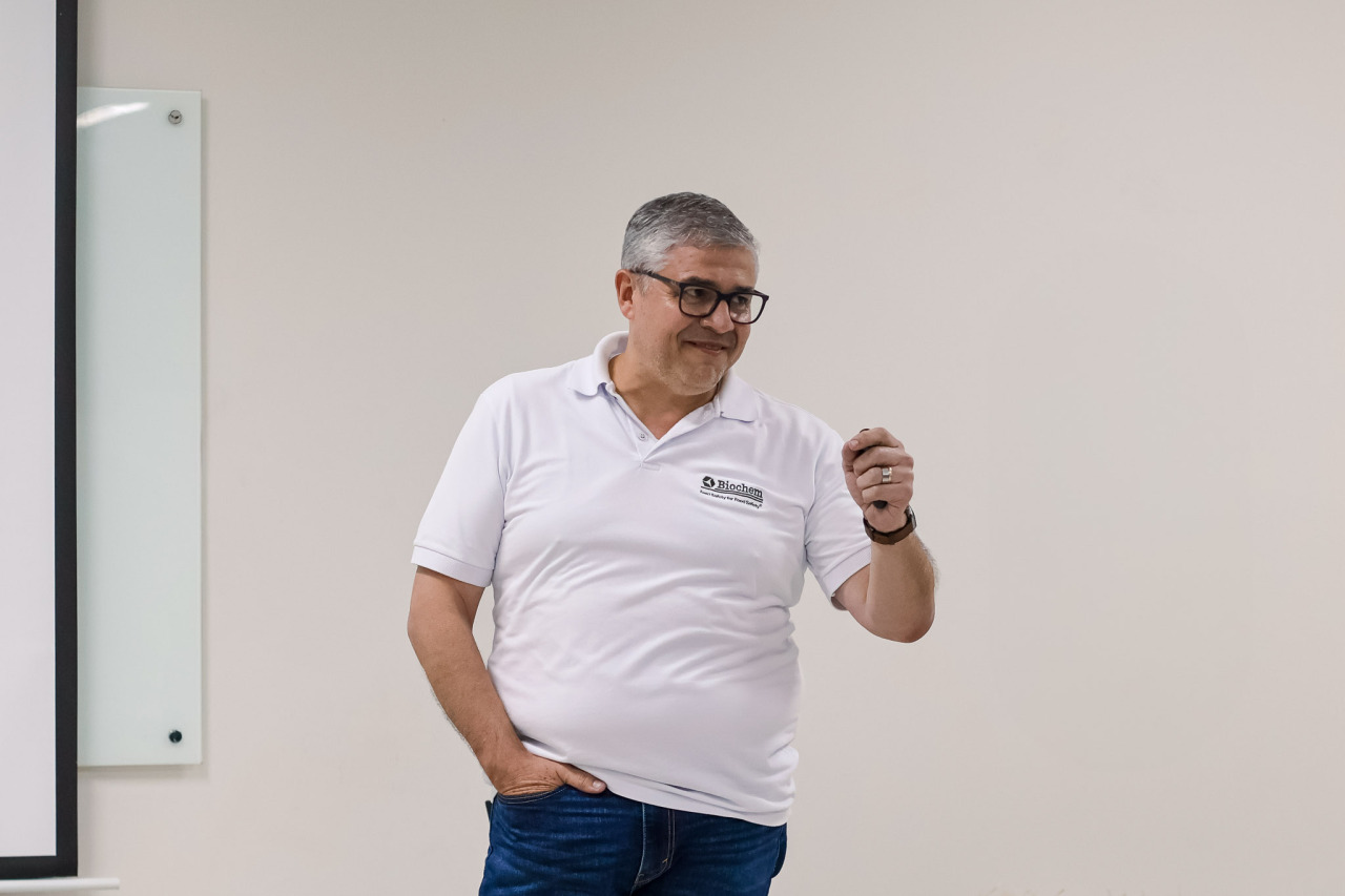 Palestra com representante da Biochem LATAM debate mercado veterinário