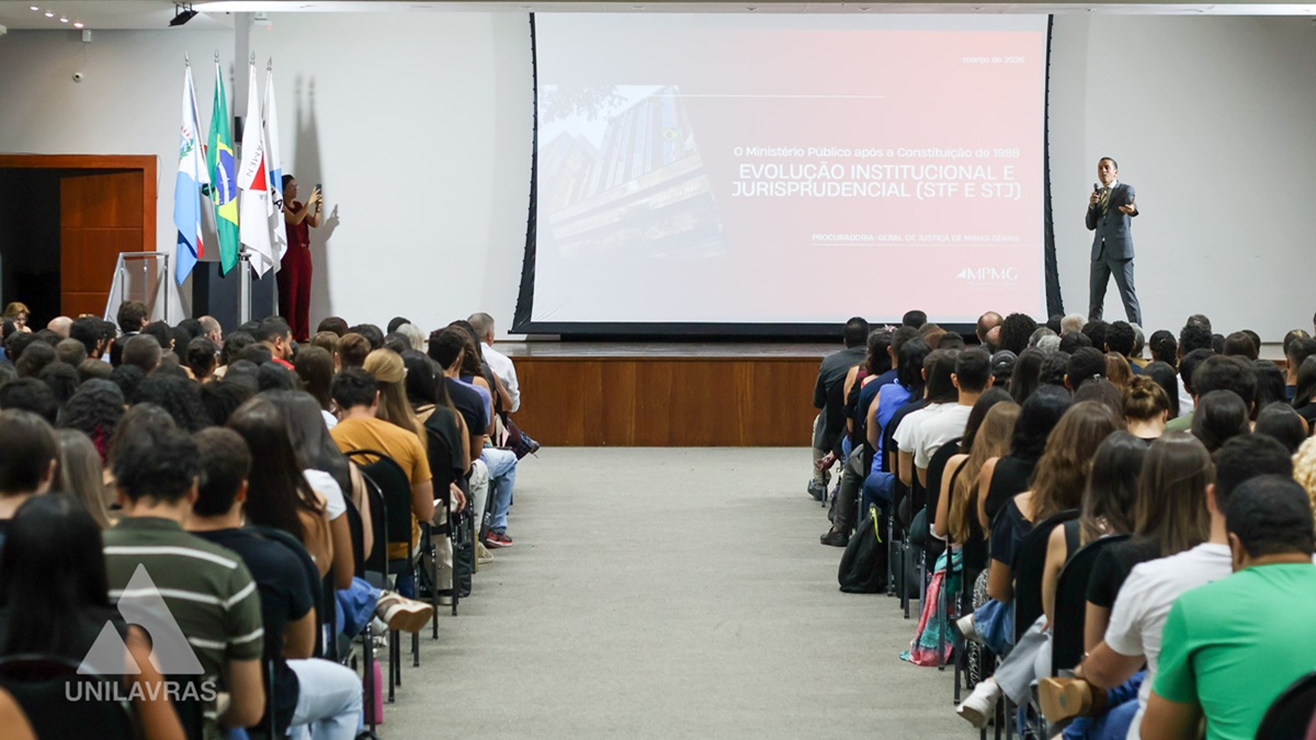 Aula Magna do curso de Direito no Unilavras